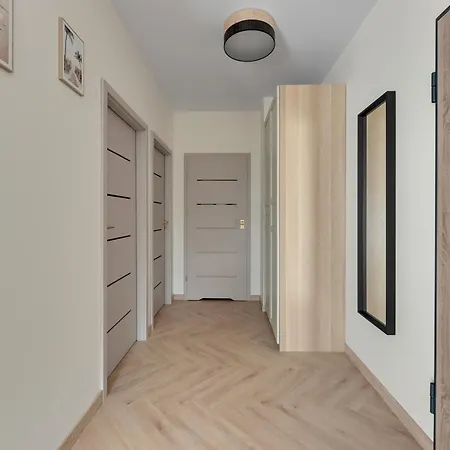 Triapart Porto - Fitness & Parking * غدانسك